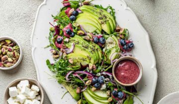 Delicious Vegan Blueberry Salad with Hemp Seeds recipe | 10 Min Prep