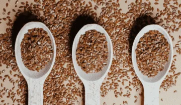 The Power of Flaxseed: Health Benefits & 4 Easy Daily Uses